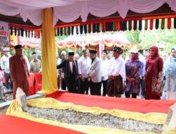 Bupati Tapsel Dampingi Gubernur Sumut Edy Rahmayadi Ziarah ke Makam Namora Pande Bosi