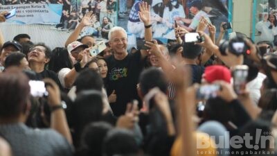 Ganjar Reuni SMA Bosa Jogja, Ketemu Teman Sekelas dan Guru Favoritnya