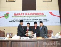 Bupati Tapsel Sampaikan Rancangan KUA PPAS Tahun Anggaran 2024