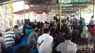 Puluhan PKL Alun-alun Bondowoso Daftarkan Produknya untuk Mendapatkan Sertifikat Halal Gratis