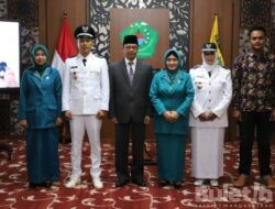 PJ Bupati Pamekasan Lantik Dua Kepala Desa PAW, Ini Pesannya
