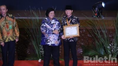 Mas Bupati Ipin dan Dua Desa di Kabupaten Trenggalek Terima Penghargaan Proklim 2023
