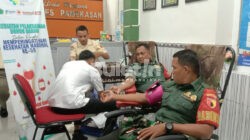 Peringati Hari Kesehatan Nasional Ke-59, Puluhan Prajurit Kodim 0826/Pamekasan Donor Darah