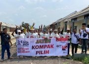 Sambut HUT Zulfikar Dhanam Nuary, Komunitas Sego Anget Bondowoso Bagikan Nasi Kotak