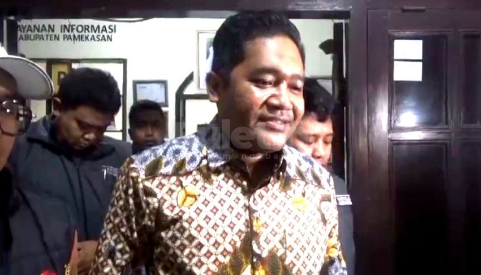 Buntut Viral Bersama Gus Miftah Bagi-bagi Uang, Bawaslu Pamekasan Periksa Khairul Umam