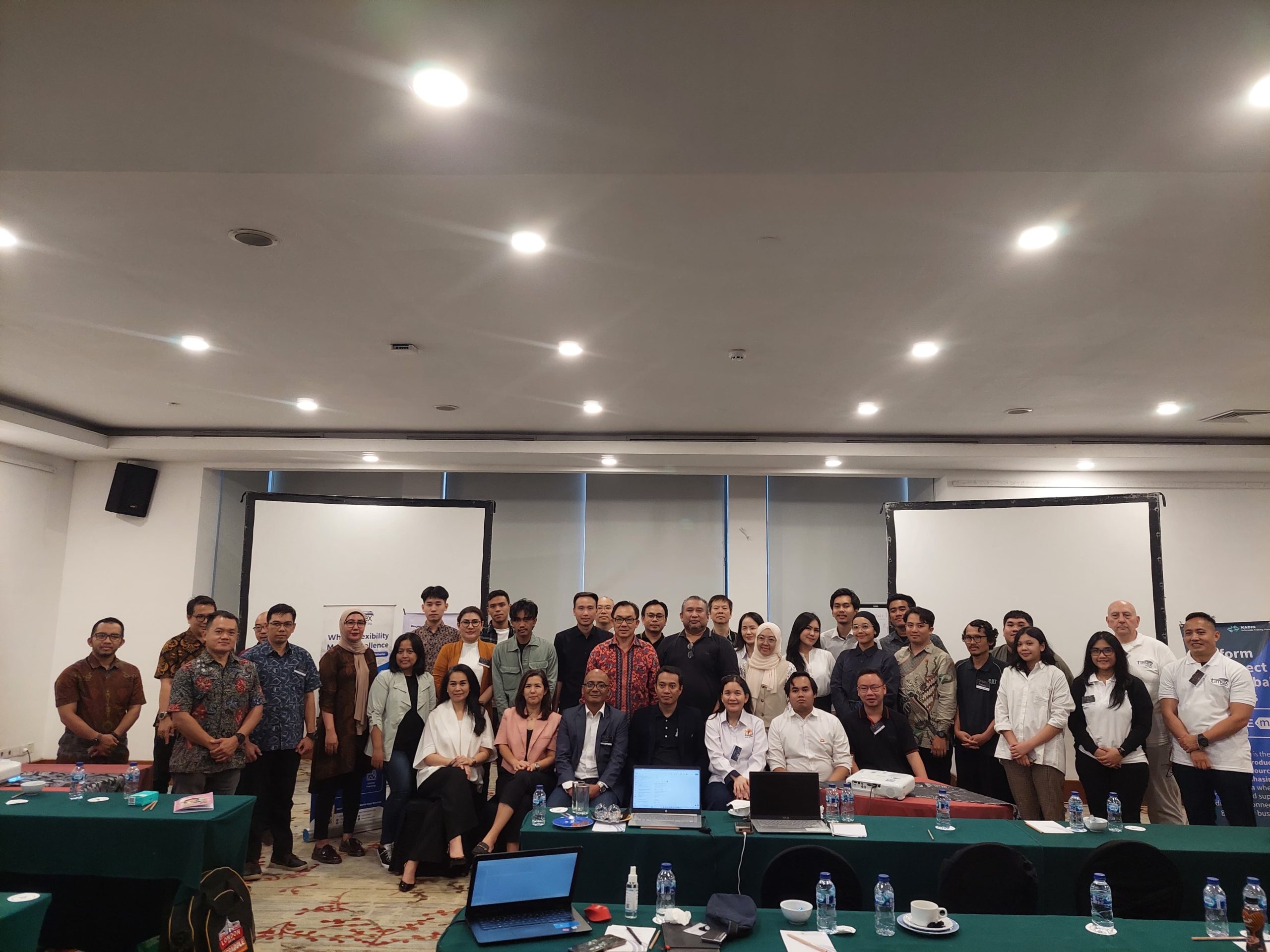 Peserta Workshop Berfoto Bersama