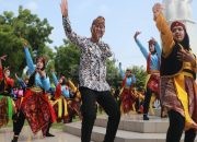 750 Siswa SMPN 1 Kraksaan Lakukan Selebrasi P-5 Tari Glipang