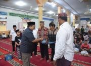 Bupati Tapsel Buka Puasa Sekaligus Sholat Tarawih Bersama Masyarakat Batang Toru