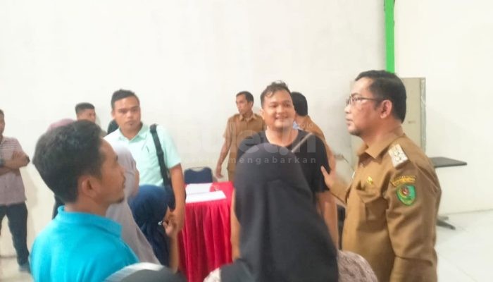 Wabup Tapsel Hadiri Pertemuan Masyarakat dan PT. TPL Serta Minta Semua Pihak Menahan Diri