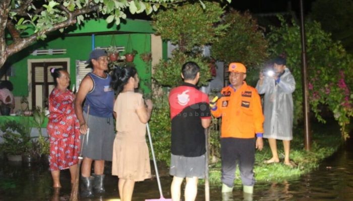 Pj Bupati Probolinggo Turun Langsung Ke Lokasi Banjir di Kecamatan Dringu