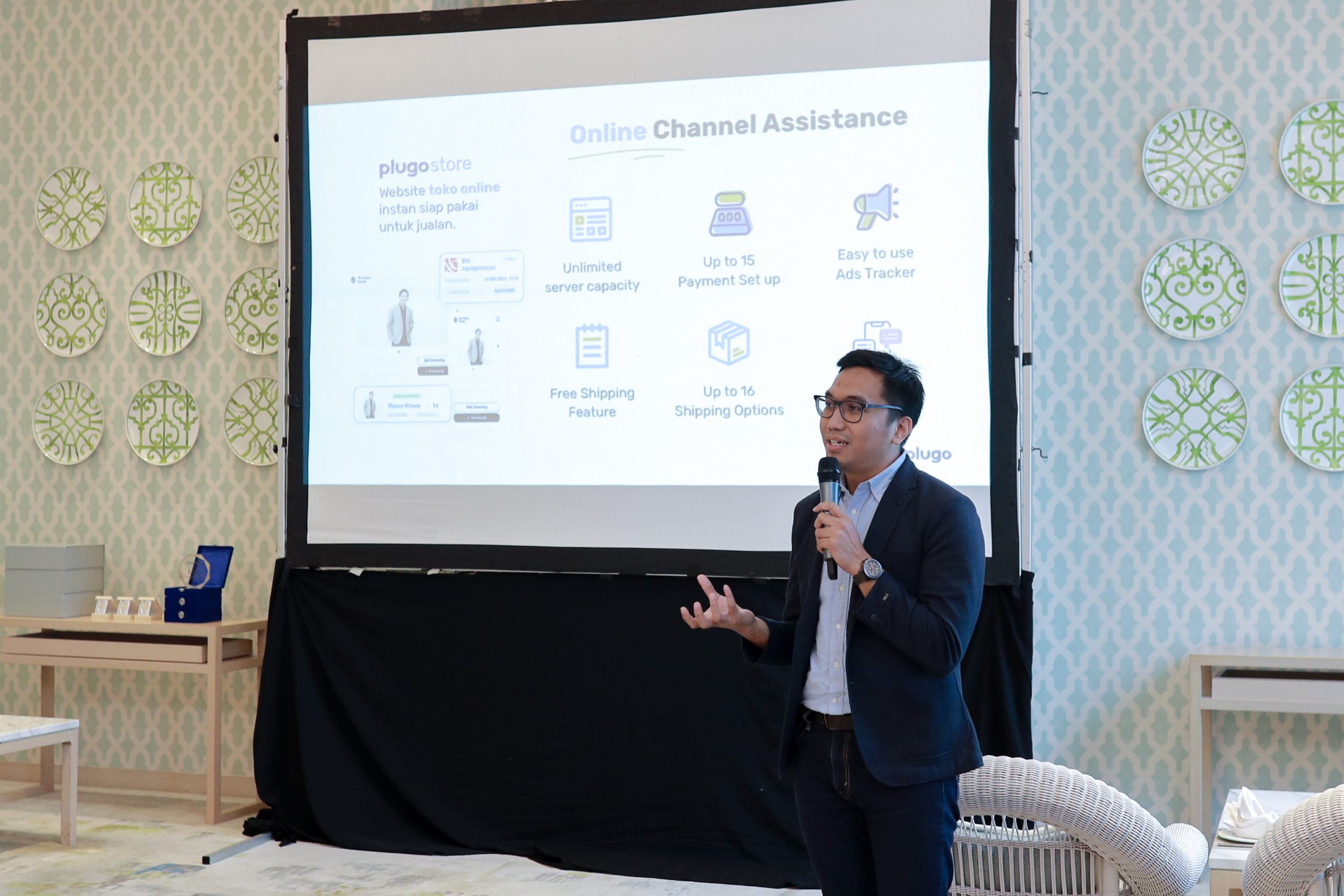 Izki Aldrin Iswarna, Direktur Plugo Indonesia