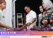 Pj. Bupati Probolinggo Tinjau Festival UMKM Di Alun-Alun Kota Kraksaan