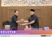 Pj. Nurkholis Sampaikan Jawaban Eksekutif atas Pemandangan Umum Fraksi terhadap Raperda P-APBD 2024