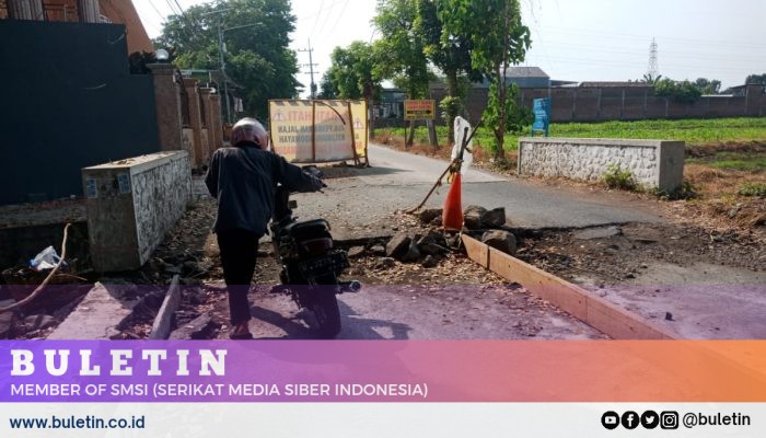 Perbaikan Jalan Budi Luhur Kolursari Sidowayah Pasuruan Mangkrak, Warga Protes Akses Jalan Terganggu 