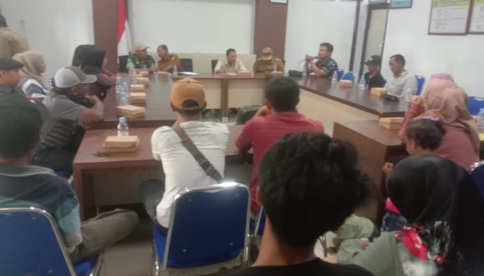 Camat Balung Sebut Pengusaha Kandang Ayam Petelur Belum Bisa Tunjukkan Izin Usahanya