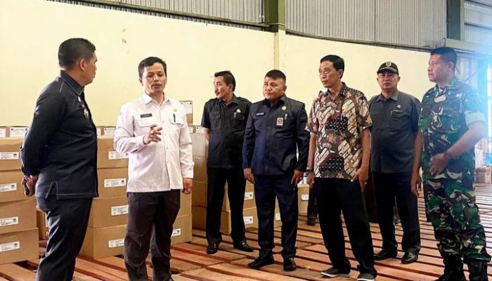 Monitoring Logistik Pemilu 2024: Pj Bupati Pastikan Kesiapan Optimal