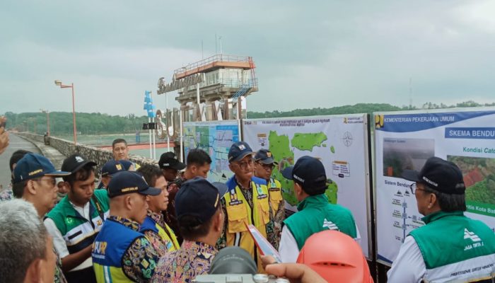 Menteri PU Tinjau Langsung Bendungan Sutami di Malang