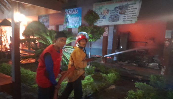 Begini Kronologi Kebakaran Kantin RSUD Slamet Martodirdjo Pamekasan 