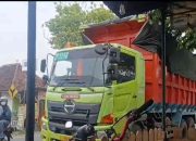 Pejabat Tutup Mata Truk ODOL di Jember Tabrak Batasan Muatan 15 Ton