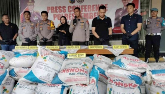 Polisi di Jember Tangkap Basah Dua Tersangka Penyalahgunaan Pupuk Subsidi 3 Ton