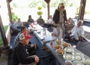 Perdana , Setelah 39 Tahun Berpisah Alumni  SDN Nogosari 01 Lulusan 1985 Jember  Laksanakan Reuni.