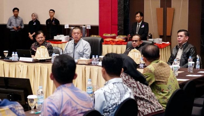Menteri Nusron Instruksikan Jajaran Kanwil BPN Provinsi Sulsel Kolaborasi dengan Pemda untuk Permudah Sertipikasi Tanah bagi Warga Miskin Ekstrem