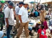 Kunjungan Pak Djos di Pantai Cemara Pancer Puger Jember Sedot Perhatian Wisatawan