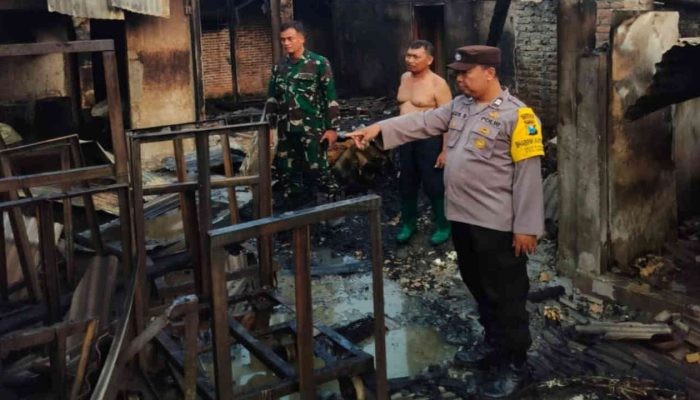 Pabrik Kerupuk di Jombang Ludes Dilalap si Jago Merah, Rugi Hingga 200 Juta