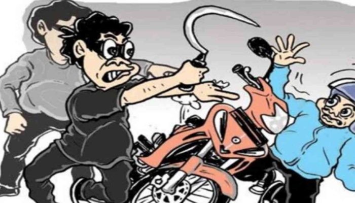 Gagalkan Pencurian Motor, Karyawan  Alfamart di Gumukmas Jember Bersimbah Darah