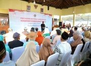 Serahkan Sertipikat Hasil Konsolidasi Tanah Tutupan Jepang, Menteri Nusron Berpesan agar Warga Hati-Hati Jaga Sertipikat