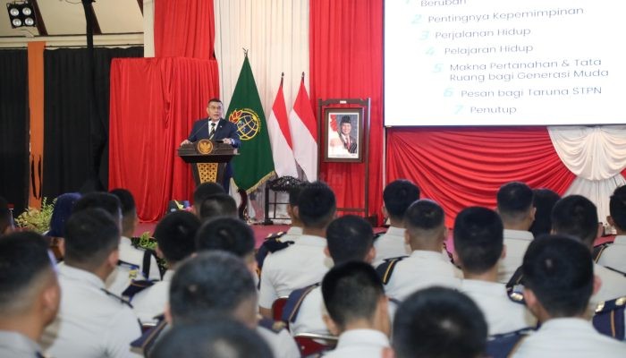 Beri Kuliah Umum di STPN Yogyakarta, Wamen Ossy: Tumbuhkan Jiwa Kepemimpinan dan Jadi Inspirasi