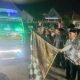 Foto:Bupati Jember lepas bantuan pupuk untuk petani tembakau di dampingi OPD dan TP3D di kantor Dinas Pertanian tanaman pangan,dan Holtikultura Jember.