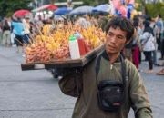 Pedang Asongan di Jember Keluhkan Dugaan Aksi Pemalakan dan Premanisme