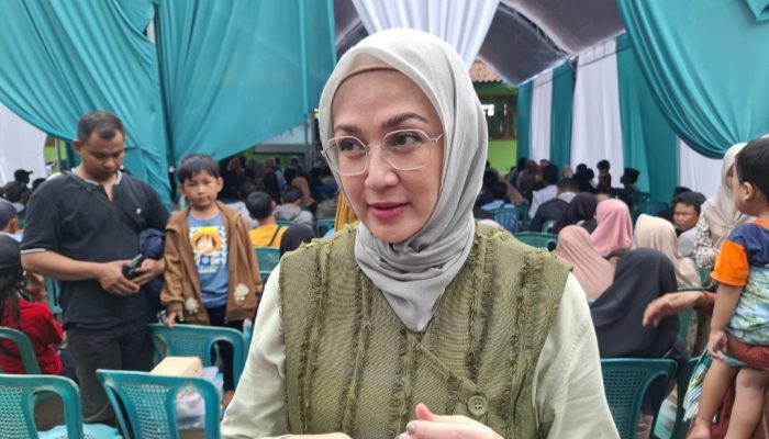 Peduli Terhadap Kesehatan Warga Bondowoso, Dina Lorenza Anggota DPR RI Siap Fasilitasi Warga Yang Belum Terdaftar BPJS