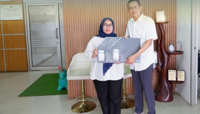 PTPN IV Serahkan Album Warkah kepada Kantor Pertanahan Tapanuli Selatan sebagai Apresiasi atas Pelayanan Prima