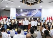 Serahkan 160 Sertipikat Tanah kepada Pemda dan Masyarakat Sulteng, Wamen Ossy Tekankan Bentuk Komitmen Negara Hadirkan Kepastian Hukum