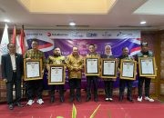 SMSI Sematkan Anugerah Pin Emas Kepada Jaksa Agung RI ST Burhanuddin