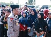Polres Jombang Gelar Bazar Pangan Murah di Ponpes Tebuireng