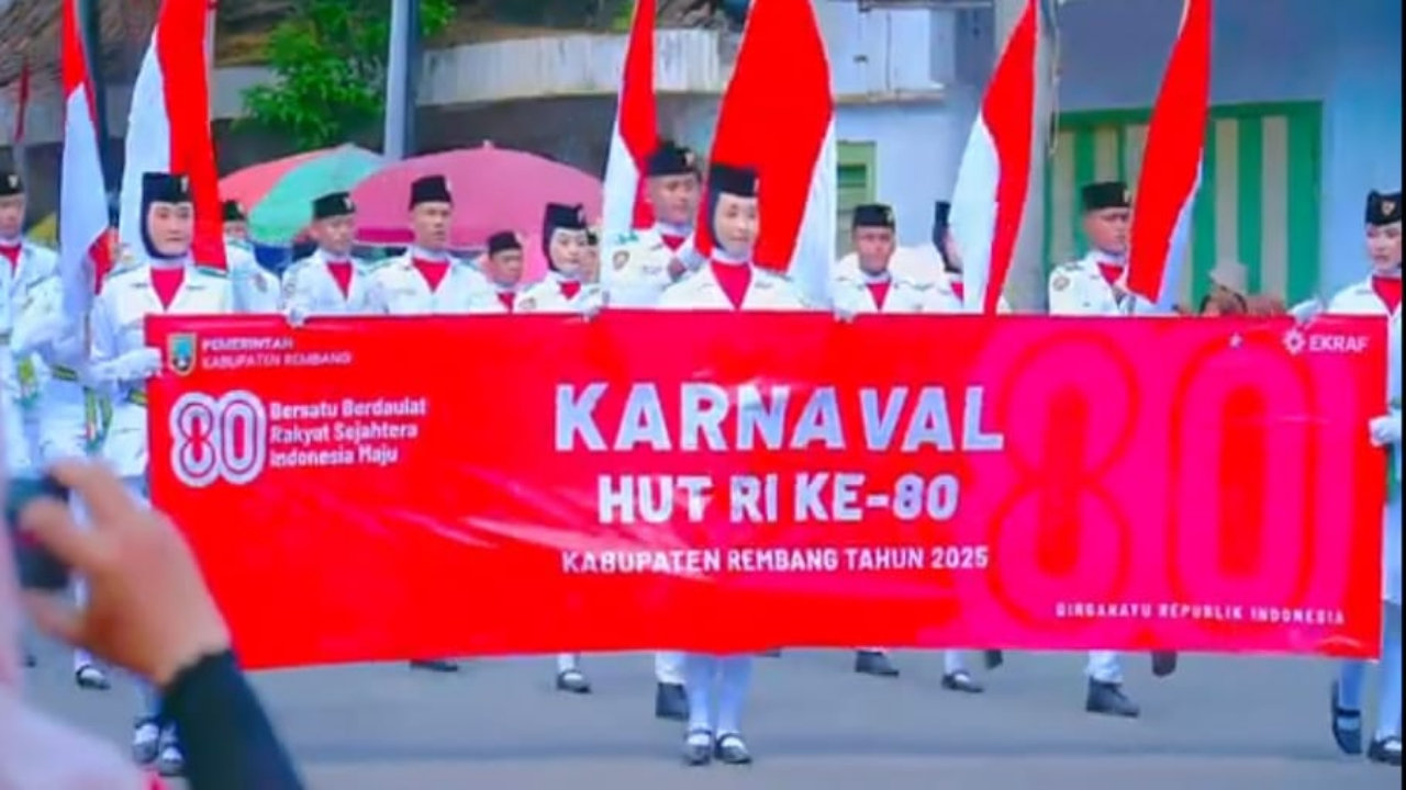Semaraknya Karnaval Kabupaten Rembang Meriahkan HUT-RI 80