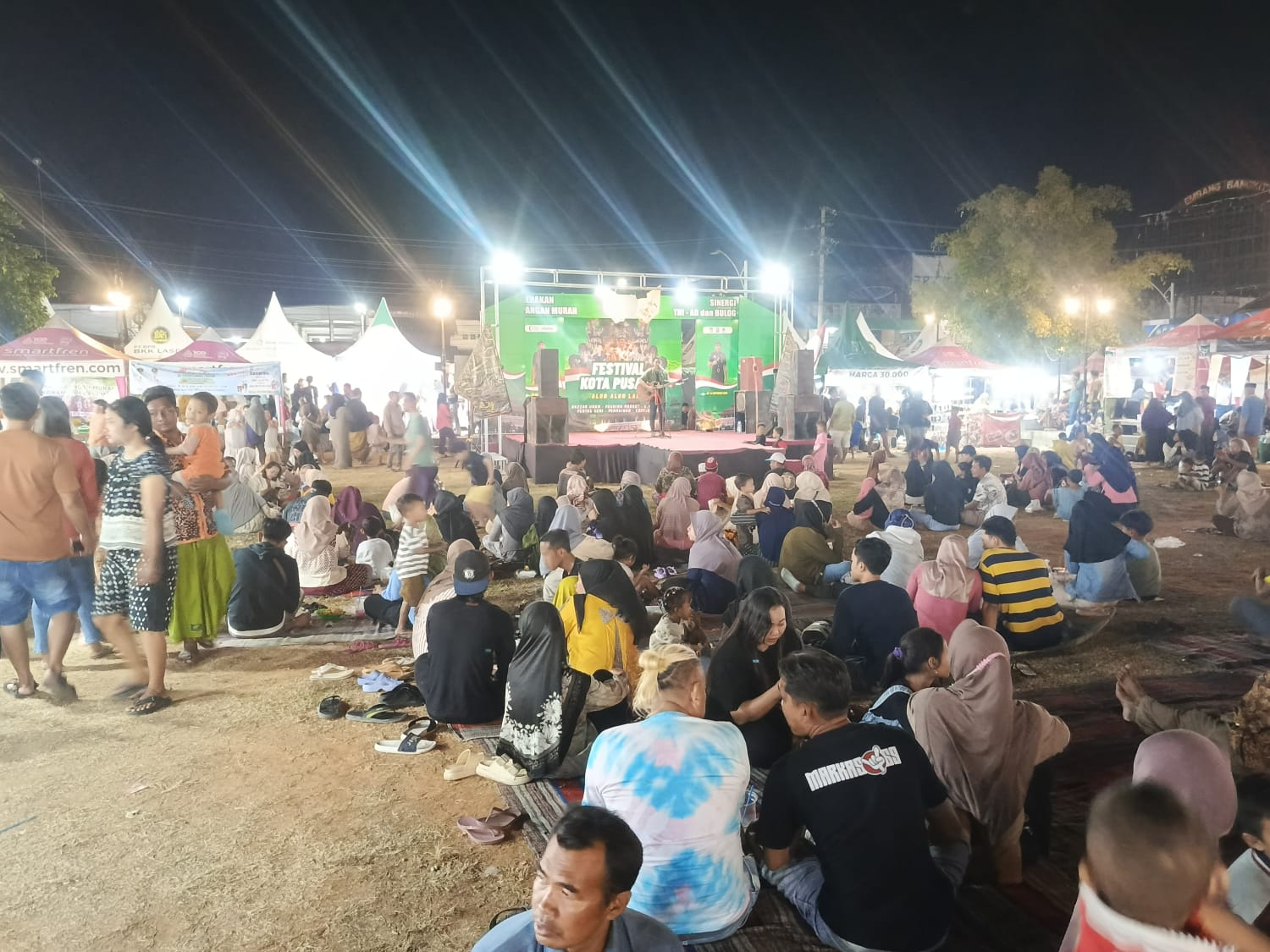 Festival Kota Pusaka di Alun-Alun Lasem Ramai Dipadati Pengunjung