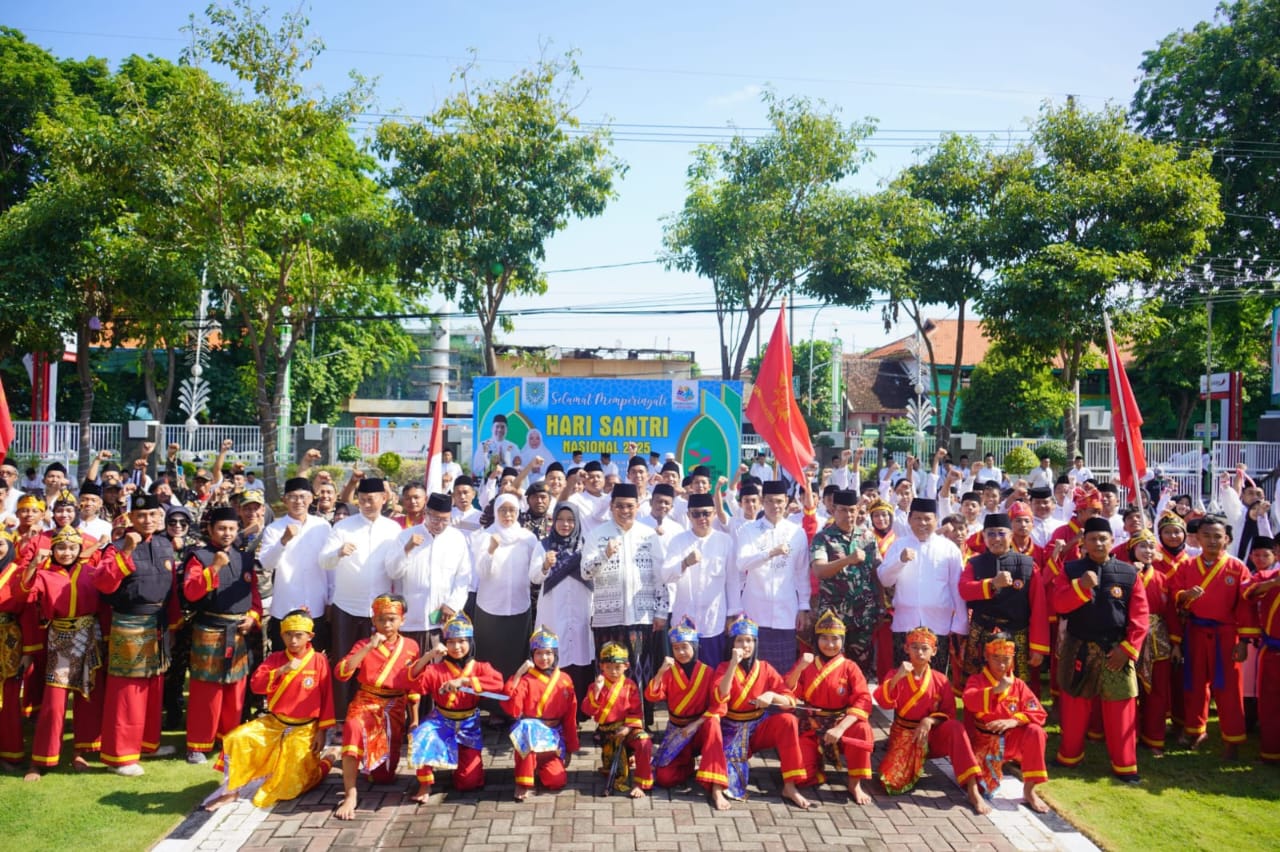 Hari Santri 2025, Wali Kota Probolinggo Ingin Santri Juga Kuasai Ilmu Teknologi demi Kemajuan Bangsa