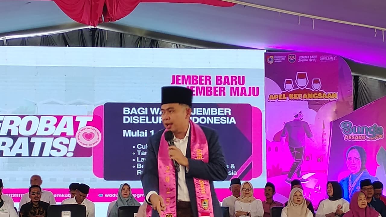 Bunga Desaku, Bupati Jember Janjikan Warga Panti Perbaikan Jalan dan Beasiswa