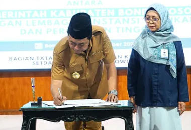 Bupati Bondowoso, H. Abd. Hamid Wahid, M.Ag.,
