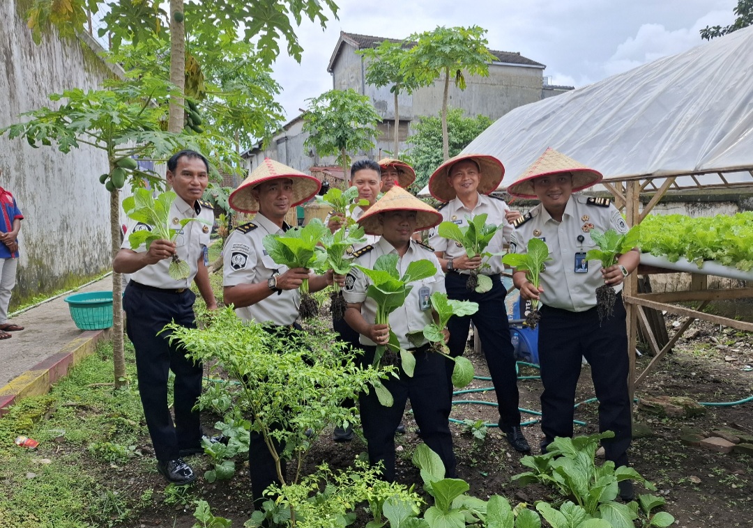 Lapas Bondowoso Gelar Panen Raya Serentak, Hasilnya Mengalir ke Masyarakat dan Korban Bencana