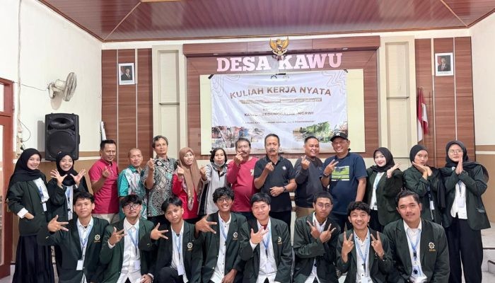 Universitas Negeri Sunan Ampel Surabaya dan Pemdes Kawu Laksanakan Kegiatan KKN
