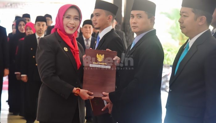 122 ASN Dilantik, Bupati Lumajang Tegaskan Profesionalisme Birokrasi demi Percepatan Pelayanan Publik