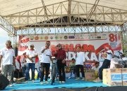 Senam Kemerdekaan RI ke-81 di Alun-Alun Rembang Meriah, Doorprize Fantastis dan Bazar UMKM Jadi Magnet Warga