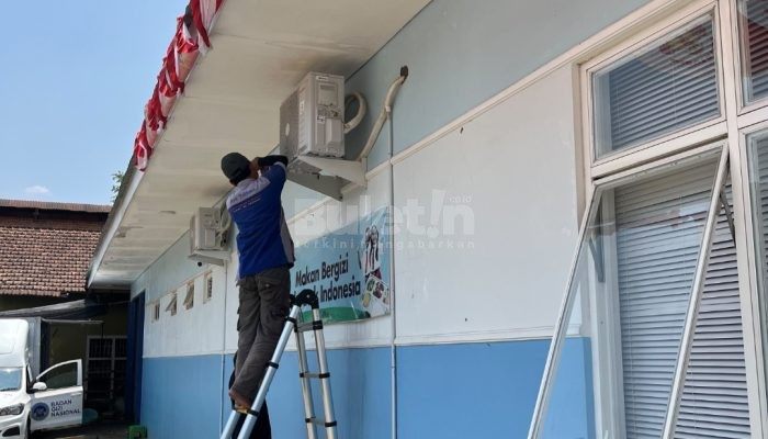 SPPG Badean Bondowoso Rutin Jaga Kebersihan dan Servis AC demi Kenyamanan Lingkungan Kerja